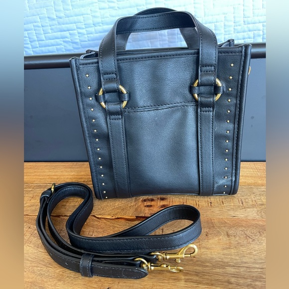 Universal Thread black handbag - Picture 1 of 3